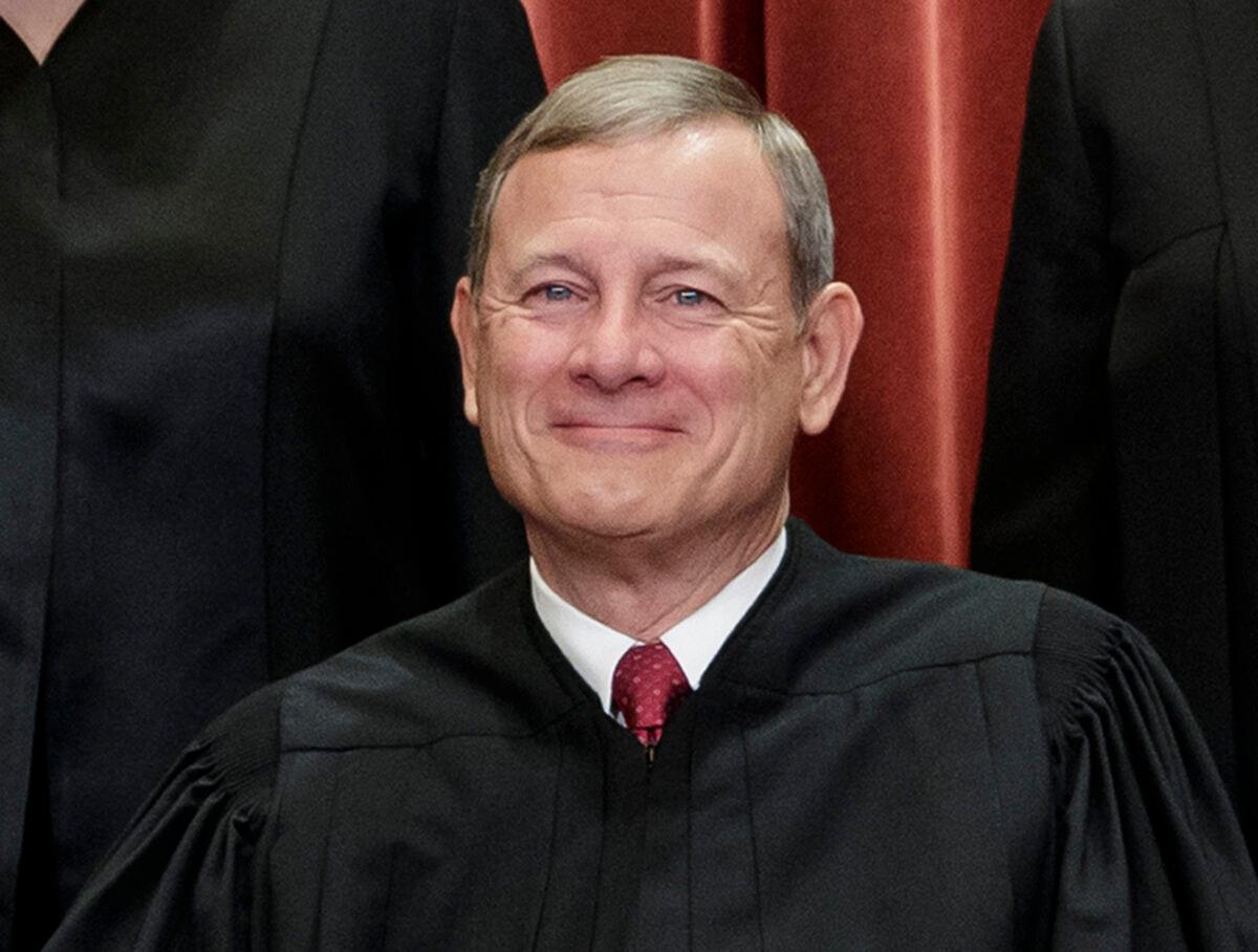 Chief Justice John Roberts at the Supreme Court Building in Washington on Nov. 30, 2018. (J. Scott Applewhite/AP Photo)