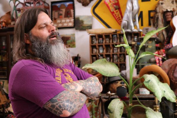 Owner Matt De Vaul waits for customers at MMD Antiques in Orange, Calif., on May 7, 2020. (Jamie Joseph/The Epoch Times)