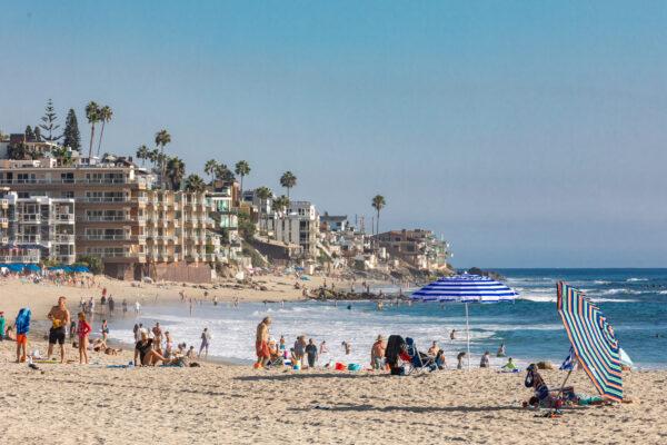A view facing southward toward The Coast Inn from Main Beach in Laguna Beach, Calif., on Oct. 15, 2020 (John Fredricks/The Epoch Times)