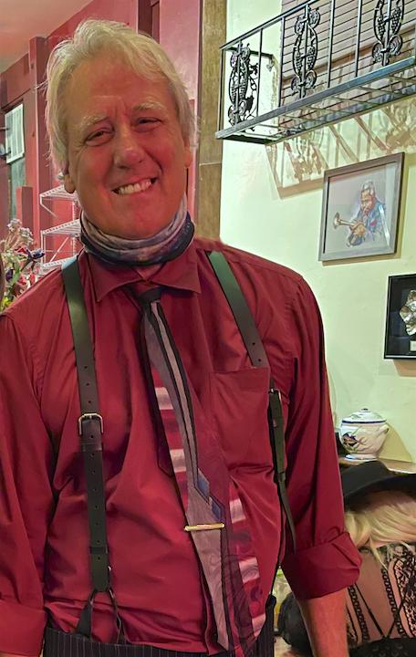 Strolling magician Mark Collier at The Palace Grill in Santa Barbara, Calif. (Photo courtesy of Bill Gough)