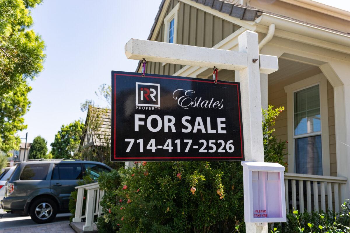 Homes await buyers in the city of Irvine, Calif., on Sept. 21, 2020. (John Fredricks/The Epoch Times)