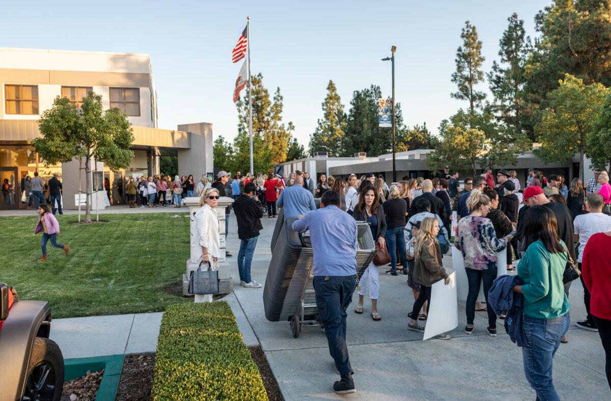 Parents gather to express their concerns over vaccine mandates for students at the Placentia Yorba Linda Unified School District building in Placentia, Calif., on Oct. 12, 2021. (John Fredricks/The Epoch Times)