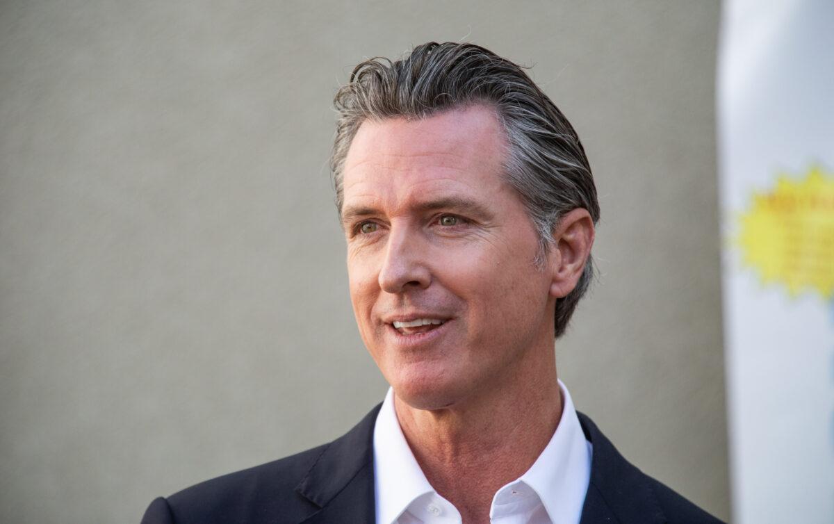 California Governor Gavin Newsom speaks at a VA facility in Los Angeles on Nov. 10, 2021. (John Fredricks/The Epoch Times)