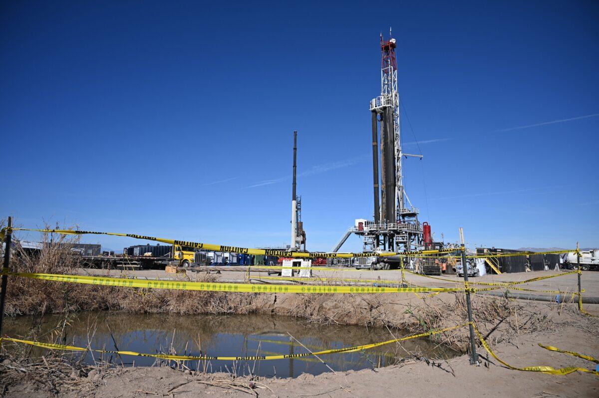 A Controlled Thermal Resources drilling rig is seen in Calipatria, Calif., on Dec. 15, 2021. (Robyn Beck/AFP via Getty Images)