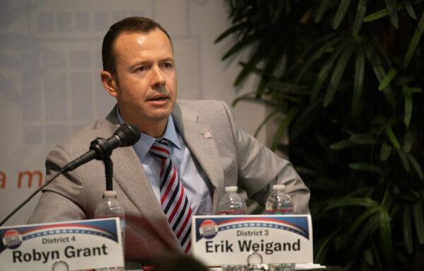 Newport Beach City Council candidate Erik Weigand speaks at the Newport Beach Public Library in Newport Beach, Calif., on Aug. 18, 2022. (John Fredricks/The Epoch Times)