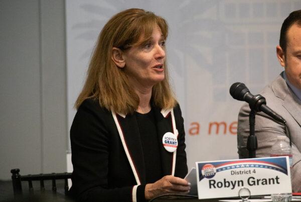 Newport Beach City Council candidate Robyn Grant speaks at the Newport Beach Public Library in Newport Beach, Calif., on Aug. 18, 2022. (John Fredricks/The Epoch Times)