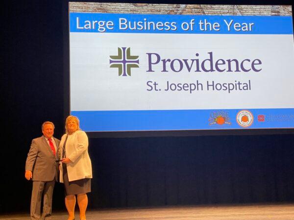 The Providence Saint Joseph Hospital wins the Orange Chamber of Commerce's “Business of the Year” award in Orange, Calif., on Oct. 7. 2022. (Carol Cassis/The Epoch Times)