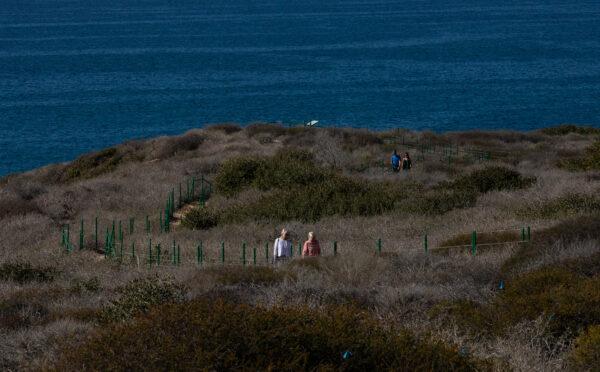 The Dana Point Headlands hiking area reopens seven days a week in Dana Point, Calif., on Nov. 16, 2022. (John Fredricks/The Epoch Times)