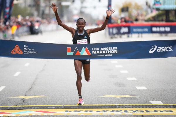 Stacy Ndiwa of Kenya wins the women's elite Los Angeles Marathon in Los Angeles on March 19, 2023. (Meg Oliphant/Getty Images)