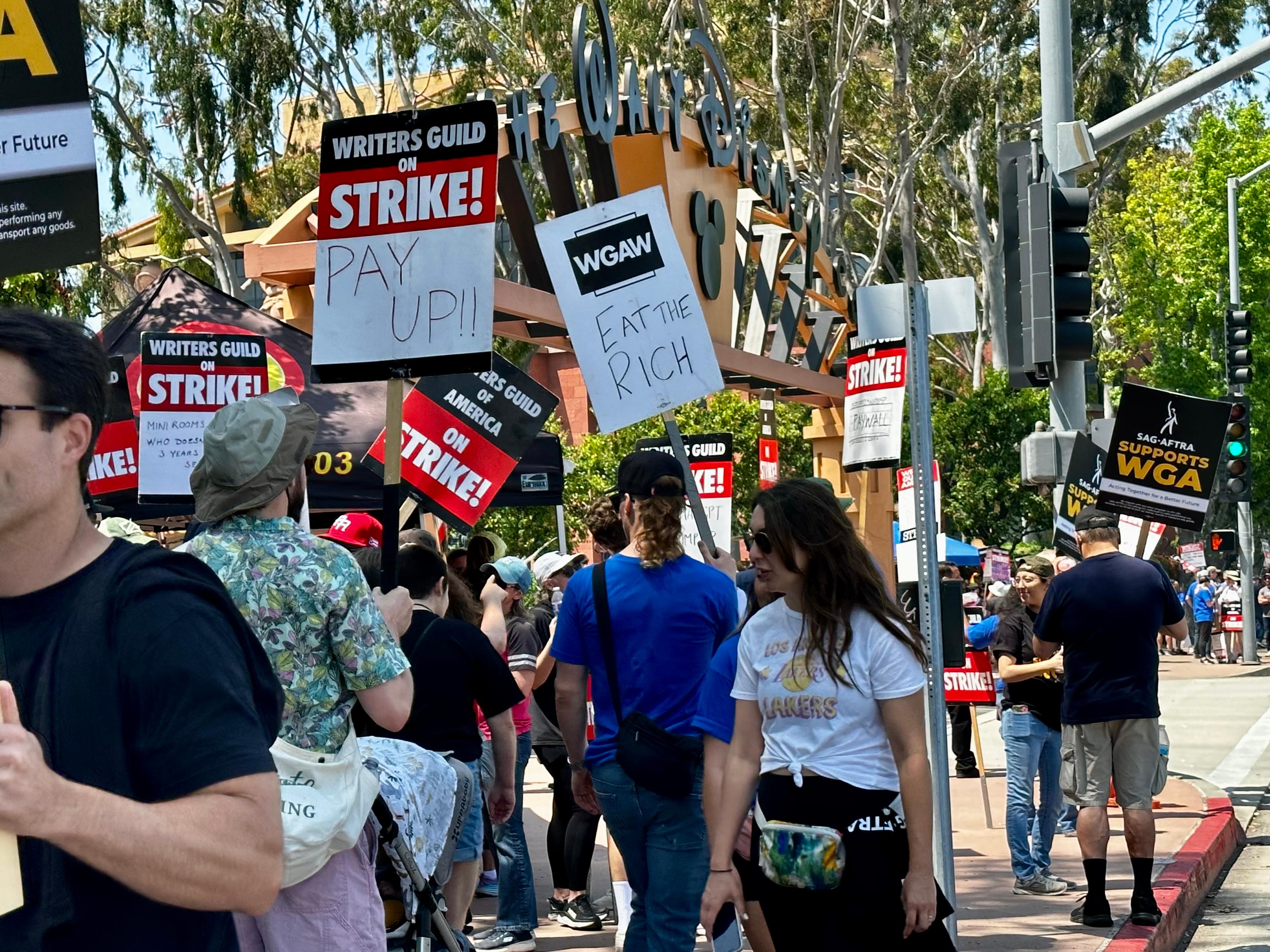Hollywood Strike Intensifies After Another Failed Negotiation Between Producers and Writers