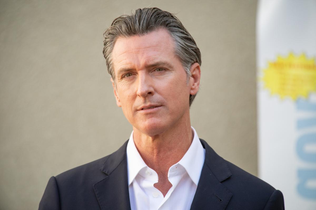 California Governor Gavin Newsom speaks in Los Angeles on Nov. 10, 2021. (John Fredricks/The Epoch Times)