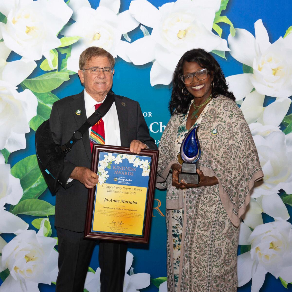Jo-Anne Matsuba receives an honorary Kindness Award in Buena Park, Calif., on Nov. 13, 2023. (Courtesy of Donna Edman Photography)