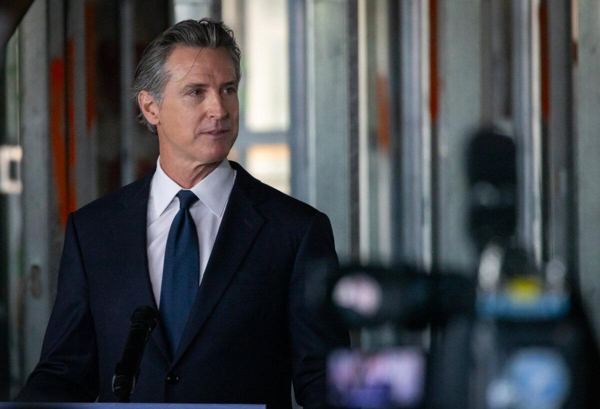 California Gov. Gavin Newsom speaks in Los Angeles on Jan. 3, 2024. (John Fredricks/The Epoch Times)
