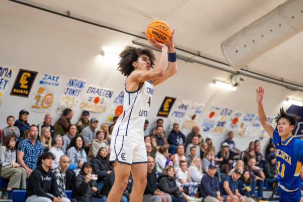 Kaiden Bailey (4), a sophomore guard, plays for the Crean Lutheran High School’s boys’ basketball team. (Courtesy of Nate Klitzing)