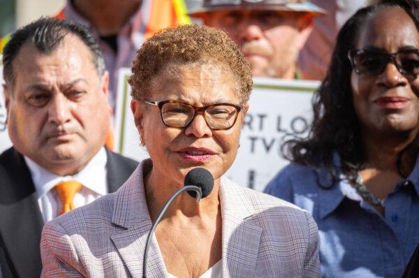 Los Angeles Mayor Karen Bass speaks in Studio City, Calif., on Jan. 30, 2024. (John Fredricks/The Epoch Times)