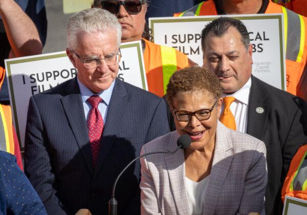 Los Angeles Mayor Karen Bass speaks in Studio City, Calif., on Jan. 30, 2024. (John Fredricks/The Epoch Times)