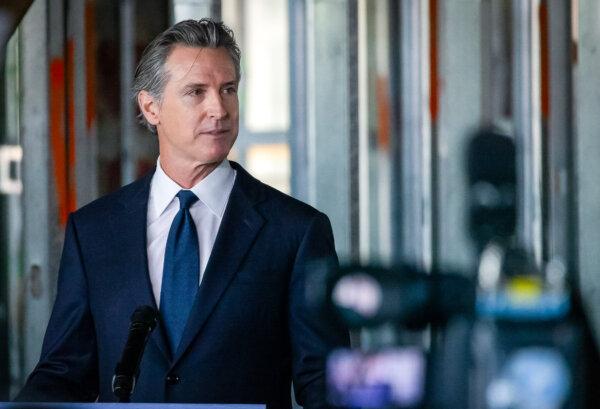 California Governor Gavin Newsom speaks in Los Angeles, Calif., on Jan. 3, 2023. (John Fredricks/The Epoch Times)