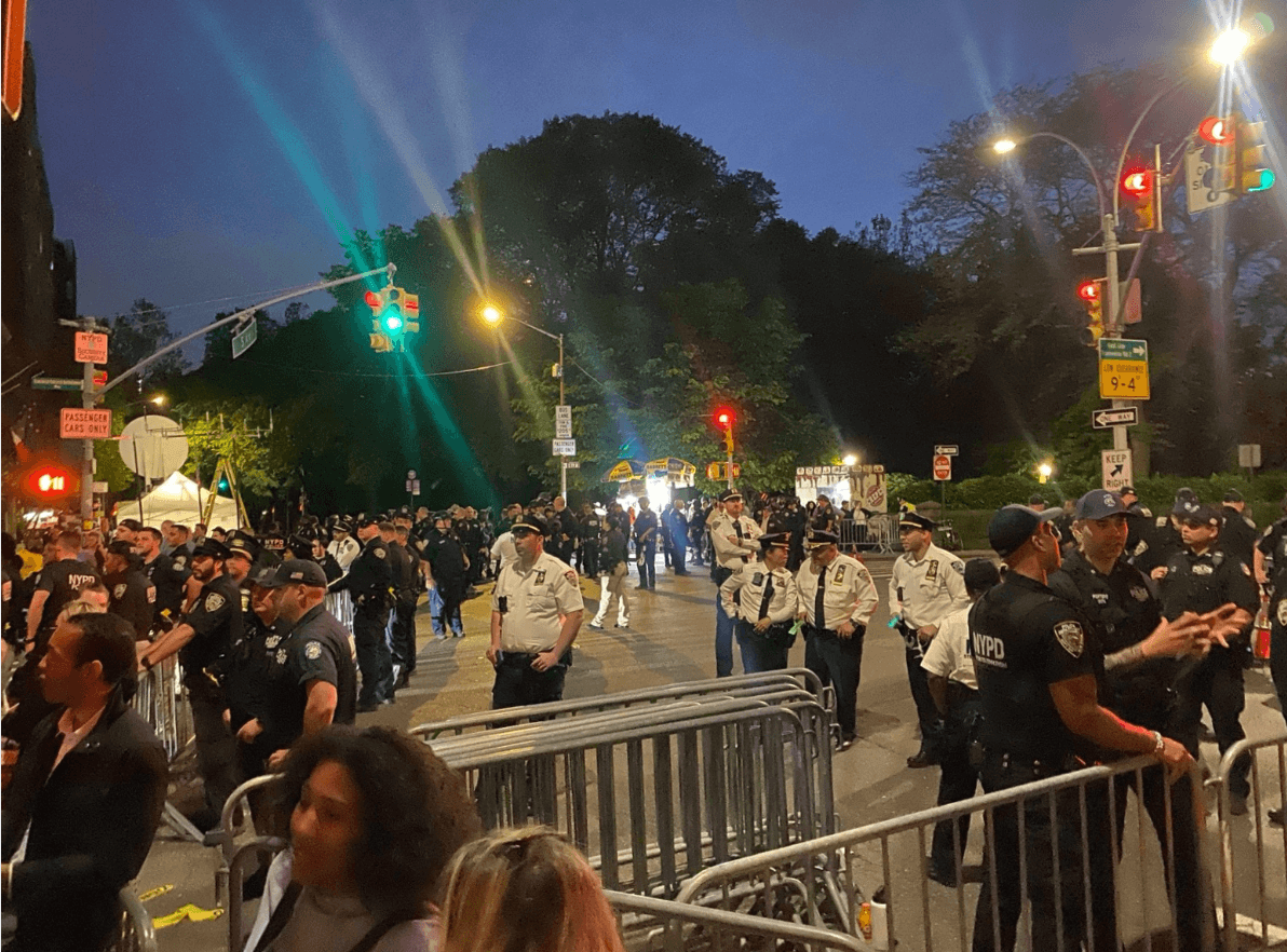 Police block entrances to the Met Gala in New York on May 6, 2024. (Enrico Trigoso/The Epoch Times)