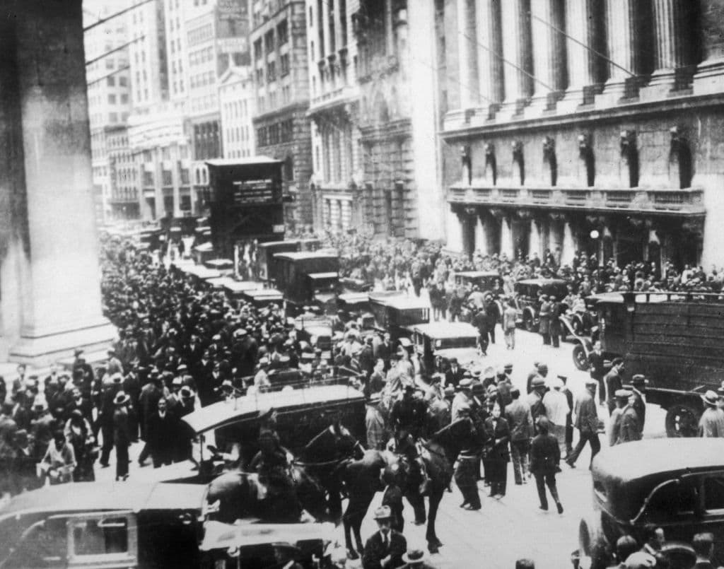 Workers flood the streets in a panic following the Black Tuesday stock market crash on Wall Street, New York City, on Oct 29, 1929. (Hulton Archive/Getty Images)