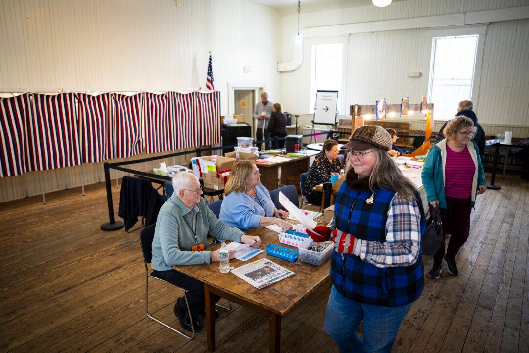 A polling site in Sanbornton Town Hall in Sanbornton, N.H., on Jan. 23, 2024. (Madalina Vasiliu/The Epoch Times)