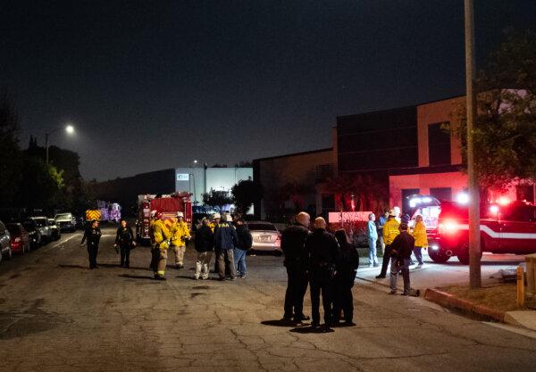 First responders at the scene of the plane crash in Fullerton, Calif., on Jan. 2, 2025. (John Fredricks/The Epoch Times)