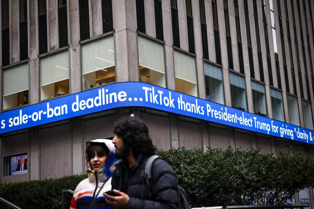 A news ticker shows information about TikTok outside the Fox News building in New York City on Jan.19, 2025. (Kena Betancur/AFP via Getty Images)