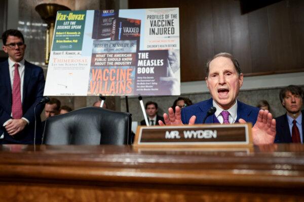 Senate Finance Committee ranking member Sen. Ron Wyden (D-Ore.) questions Robert F. Kennedy Jr., the nominee for Secretary of Health and Human Services, during Kennedy's confirmation hearing at the U.S. Capitol on Jan. 29, 2025. (Win McNamee/Getty Images)