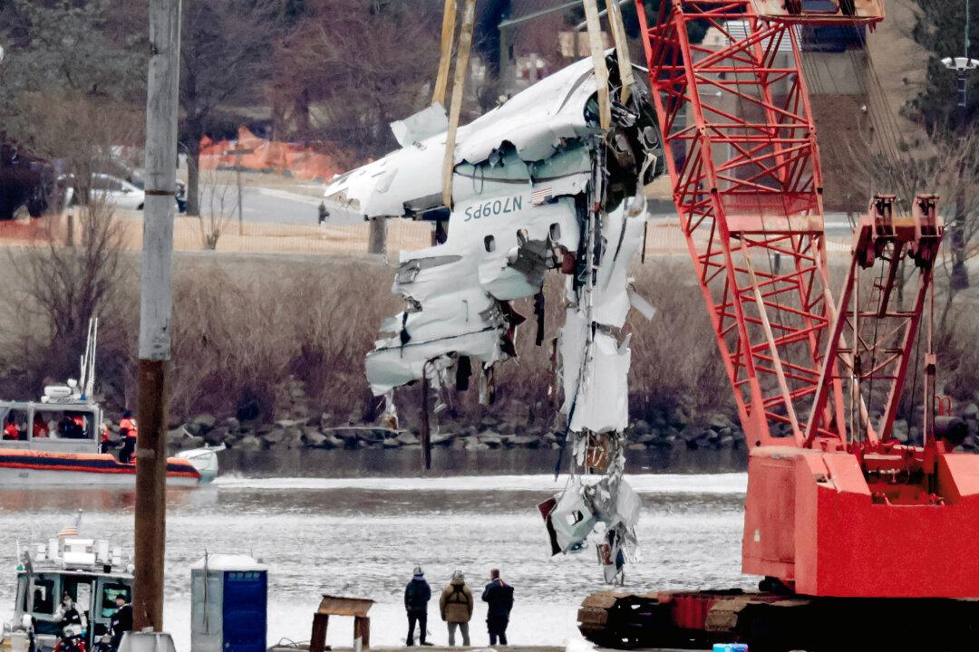 (Left) A large portion of the damaged plane fuselage is lifted from the Potomac River during recovery efforts after an American Airlines plane collided with a U.S. Army helicopter, in Arlington, Va., on Feb. 3, 2025. (Right) A Delta Air Lines plane lies upside down at Toronto Pearson Airport on Feb. 18, 2025. (Chip Somodevilla/Getty Images, Chris Young/The Canadian Press via AP)