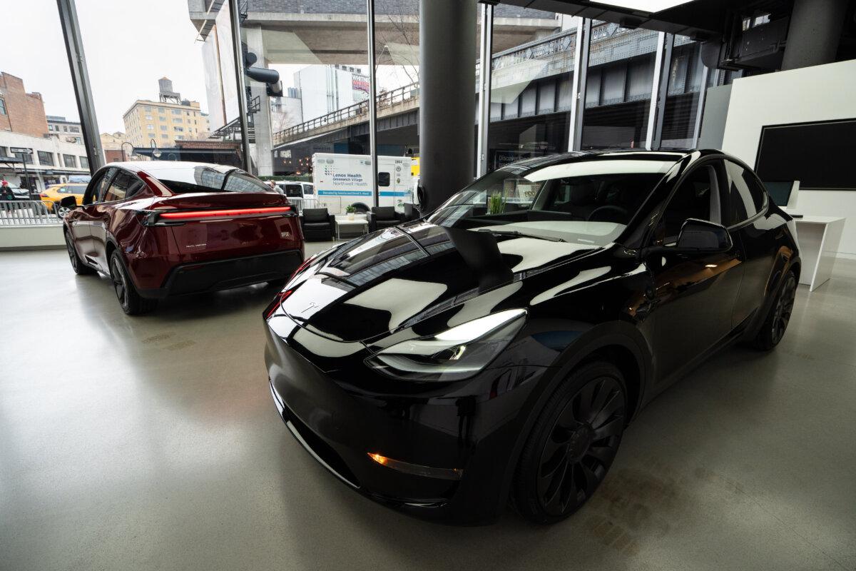 A Tesla showroom in New York City on March 20, 2025. (Samira Bouaou/The Epoch Times)