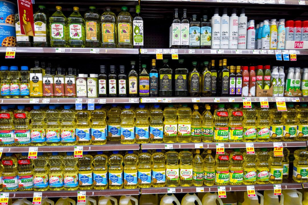 Cooking oils at a grocery store in Los Angeles. (The Image Party/Shutterstock)