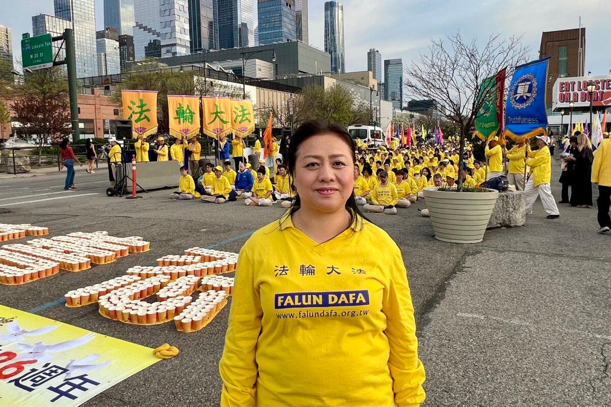 Gao Hongmei in New York on April 19, 2025. (Zhao Fenni/The Epoch Times)