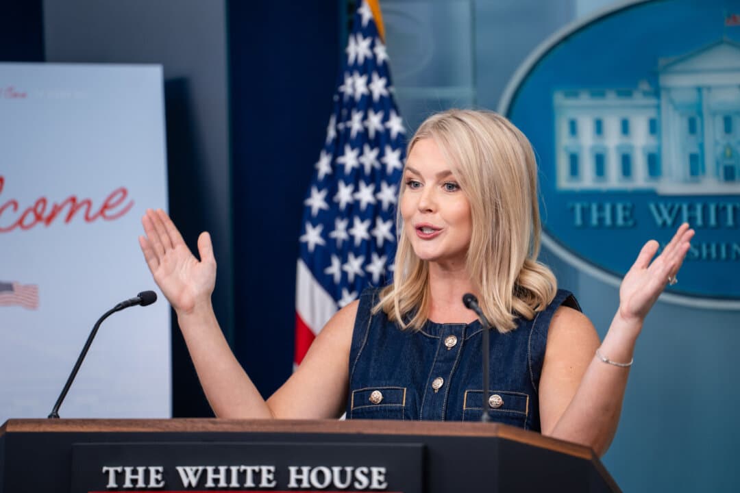 White House press secretary Karoline Leavitt takes questions from children during Take Our Sons and Daughters to Work Day in the press briefing room of the White House on May 20, 2025. (Madalina Vasiliu/The Epoch Times)