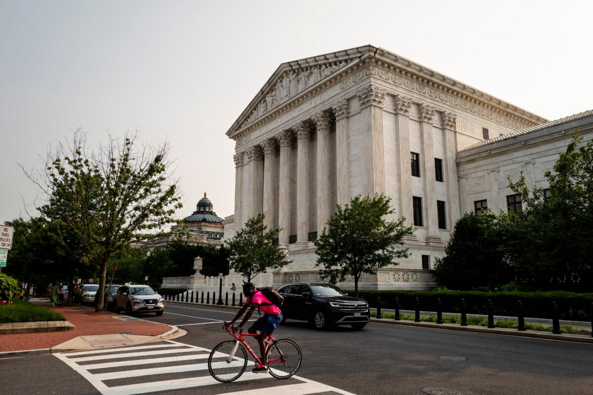 The U.S. Supreme Court in Washington on June 3, 2025. (Madalina Vasiliu/The Epoch Times)