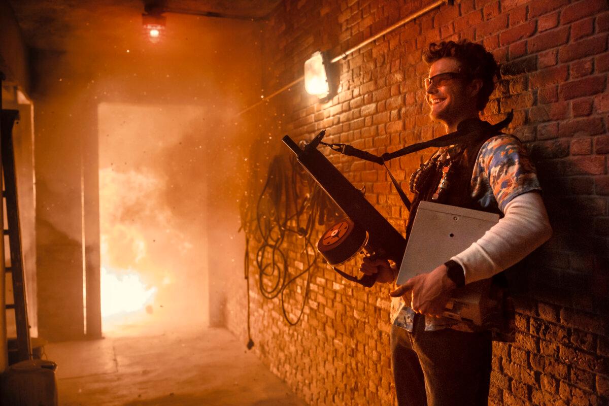 Marty (Jack Quaid), in "Heads of State." (Amazon Prime/MovieStillsDB)