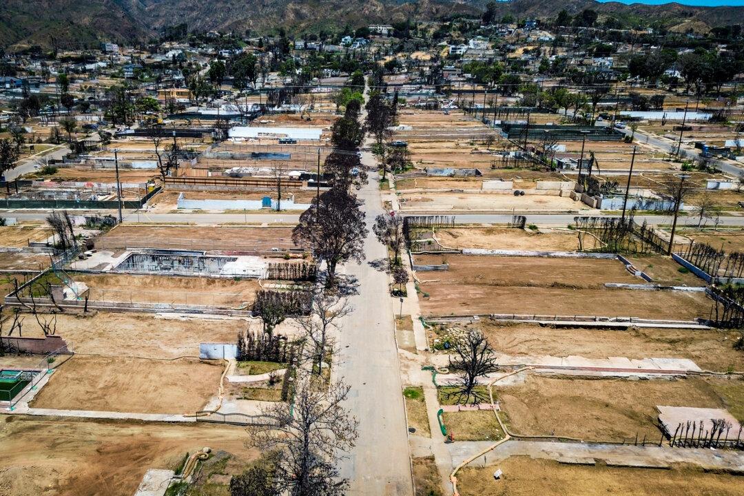 The property lines of homes burned during the Palisades Fire in the Pacific Palisades neighborhood of Los Angeles on June 9, 2025. The California Department of Forestry and Fire Protection reported that 6,662 structures were lost, and 890 were damaged in the Palisades Fire. (John Fredricks/The Epoch Times)