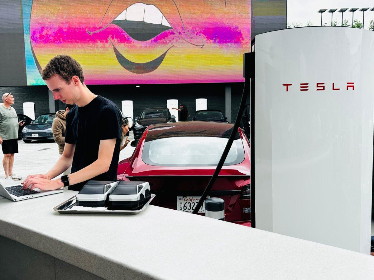 A man at the Tesla Diner in Los Angeles on July 22, 2025. (Jill McLaughlin/The Epoch Times)
