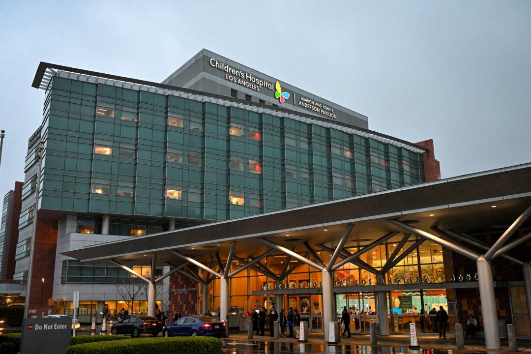 An exterior view of Children's Hospital Los Angeles on Feb. 6, 2025. The hospital announced on July 22 the closure of its pediatric transgender clinic, the Center for Transyouth Health and Development. (Robyn Beck/AFP via Getty Images)