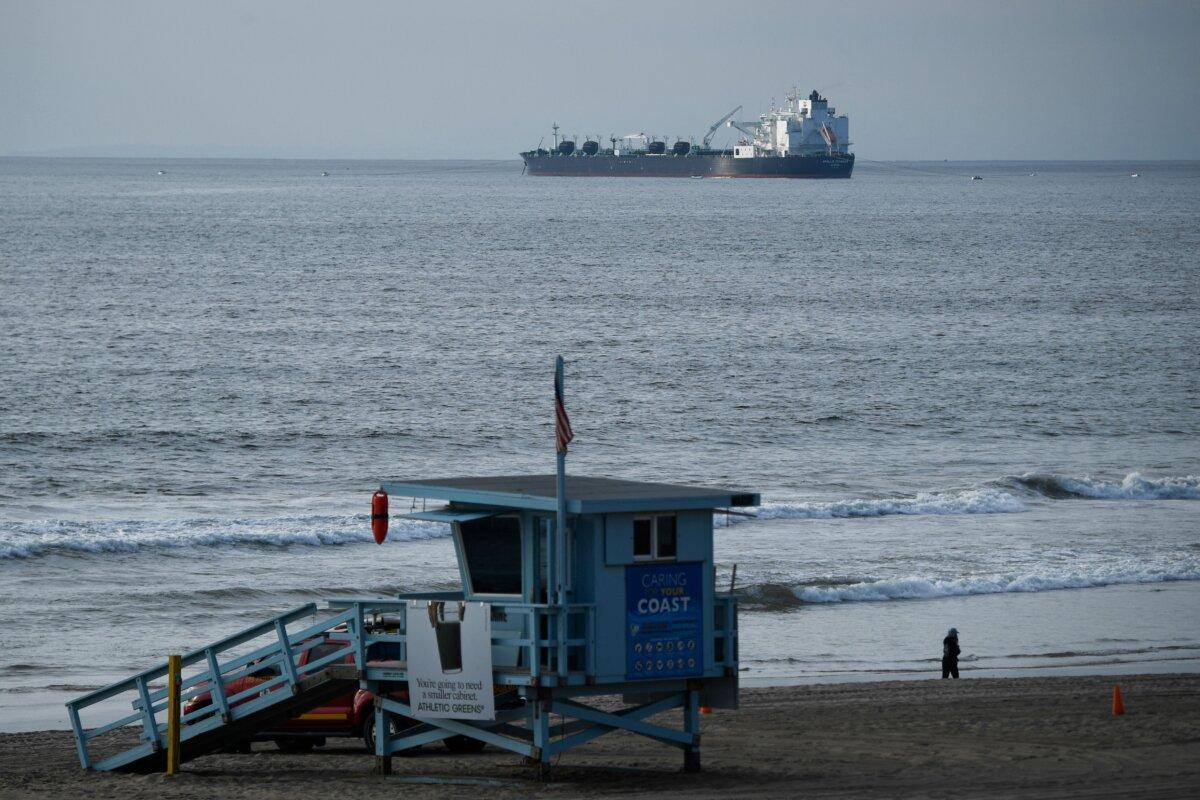 The Apollo Voyager crude oil tanker anchored in the Pacific Ocean off the coast near the Chevron El Segundo oil refinery as seen from Manhattan Beach, Calif., on Nov. 16, 2021. (Patrick T. Fallon/AFP via Getty Images)
