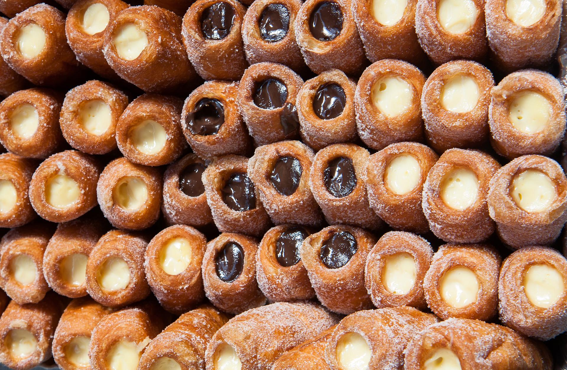 Cannoli from a Lucca bakery. This type of cannoli is a deep-fried, tube-shaped pastry with a sweet filling. (Patrick Civello/Shutterstock)