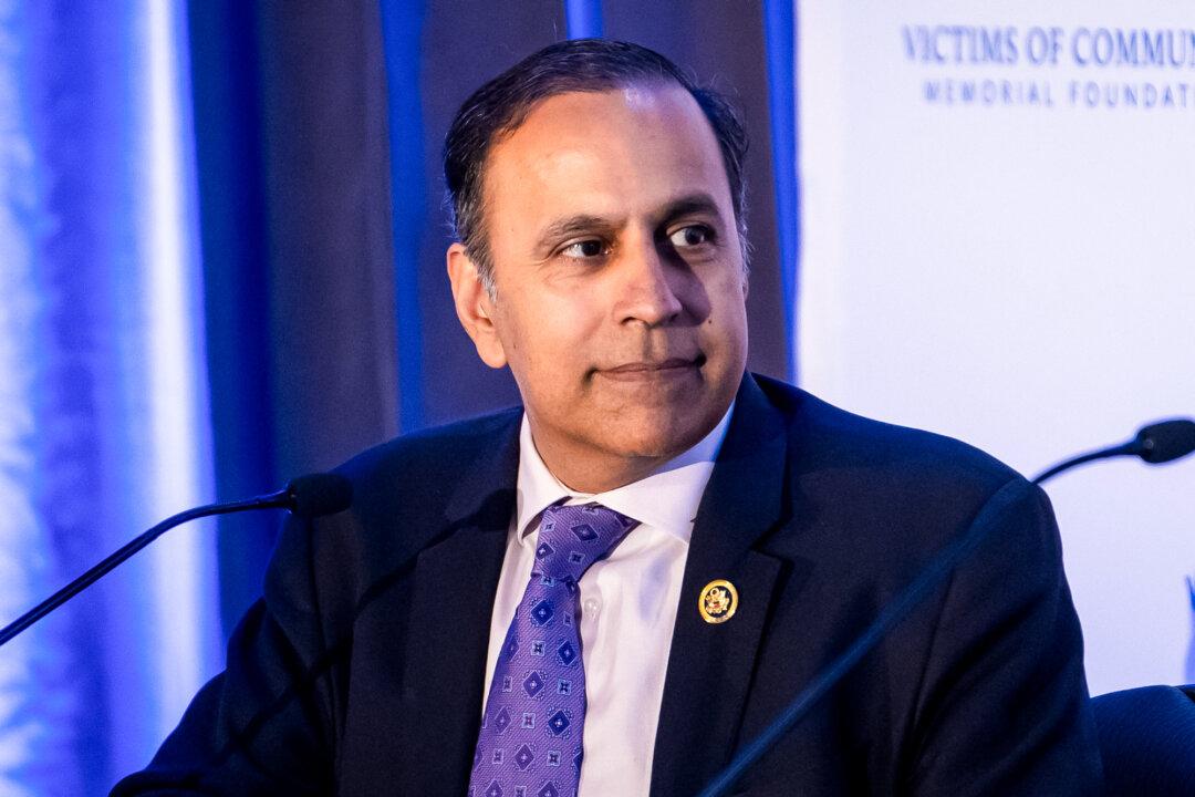 (Left) Rep. Raja Krishnamoorthi (D-Ill.) speaks during an event in Washington on Sept. 25, 2024. (Center) Rep. Robin Kelly (D-Ill.) speaks during a House hearing at the U.S. Capitol on June 8, 2022. (Right) Illinois Lt. Gov. Juliana Stratton speaks in support of Texas House Democrats at a union event in Aurora, Ill., on Aug. 5, 2025. (Madalina Vasiliu/The Epoch Times, Andrew Harnik/Pool/AFP via Getty Images, Scott Olson/Getty Images)