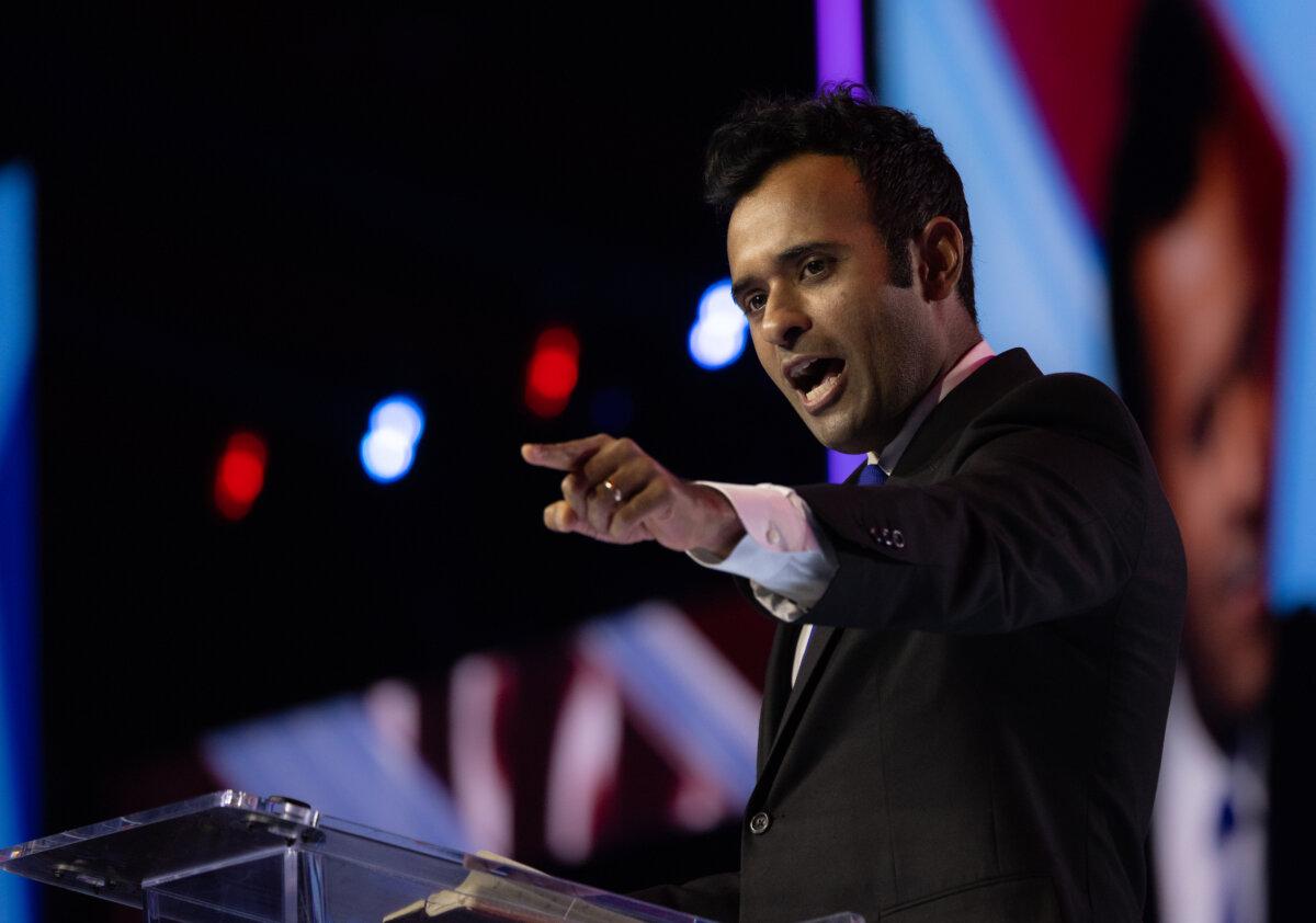 Ohio gubernatorial candidate Vivek Ramaswamy speaks at Turning Point USA's AmericaFest in Phoenix on Dec. 19, 2025. (John Fredricks/The Epoch Times)