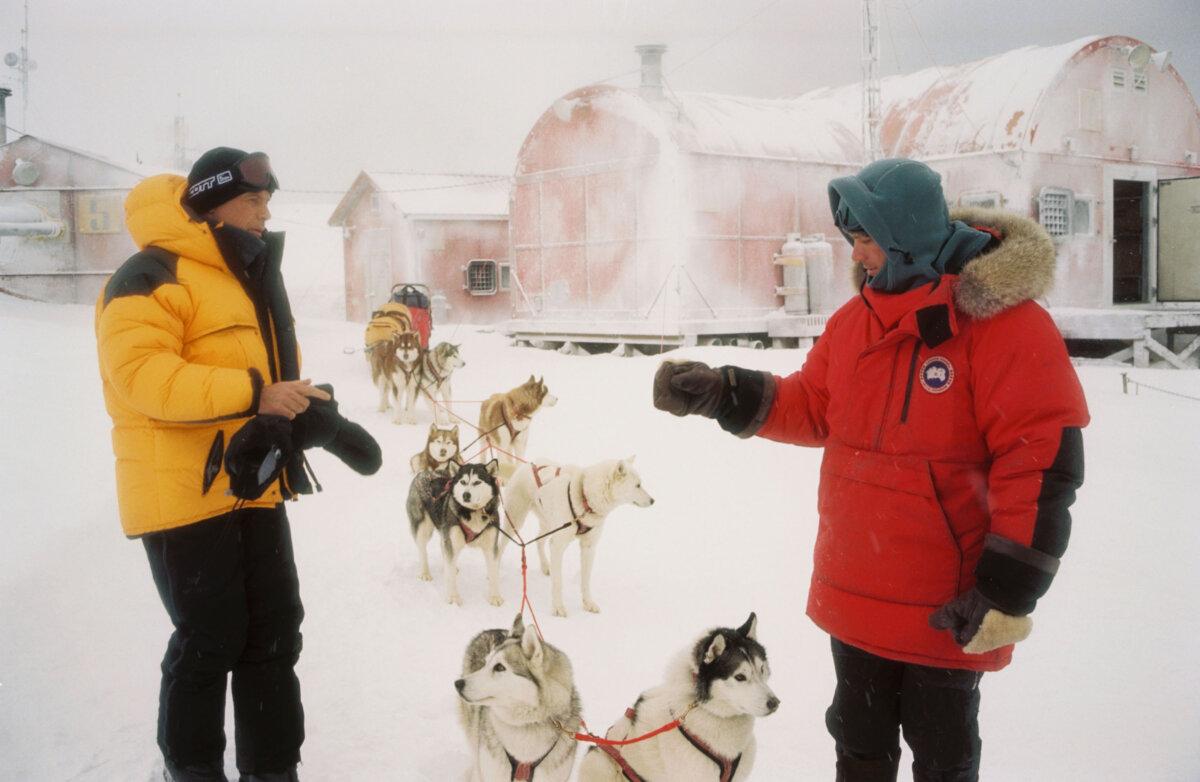Davis McClaren (Bruce Greenwood, L) and Jerry Shepard (Paul Walker), in "Eight Below.” (Walt Disney Features)