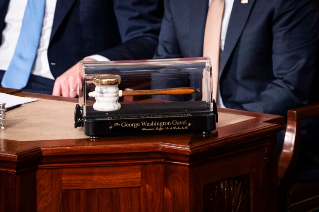 The ceremonial George Washington Gavel is displayed during the address. (Madalina Kilroy/The Epoch Times)