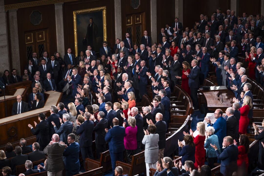 The Cabinet and Republican lawmakers listen. (Madalina Kilroy/The Epoch Times)
