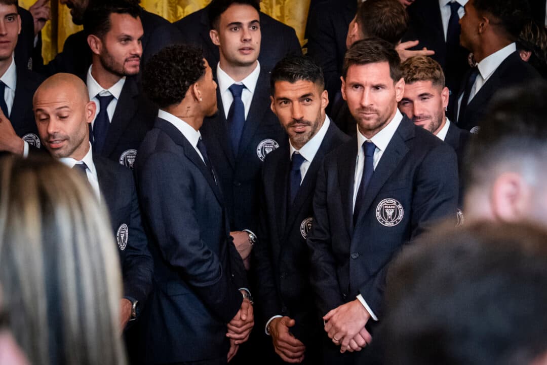 Soccer players Luis Suárez (L) and Lionel Messi (R) and during a visit to the White House on March 5, 2026. (Madalina Kilroy/The Epoch Times)