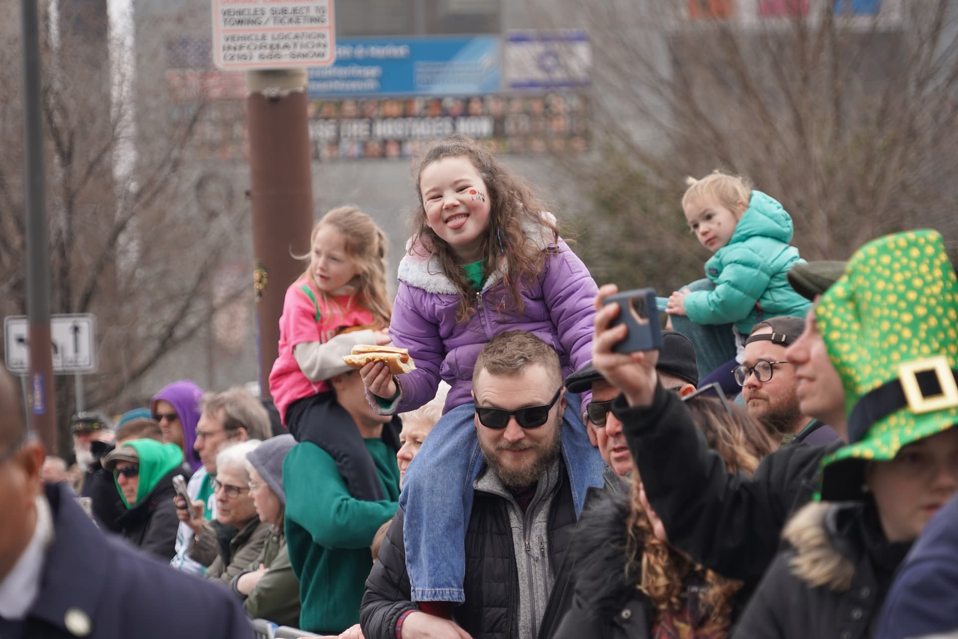 Philadelphia’s 256th Saint Patrick’s Day Parade. (William Huang/The Epoch Times)