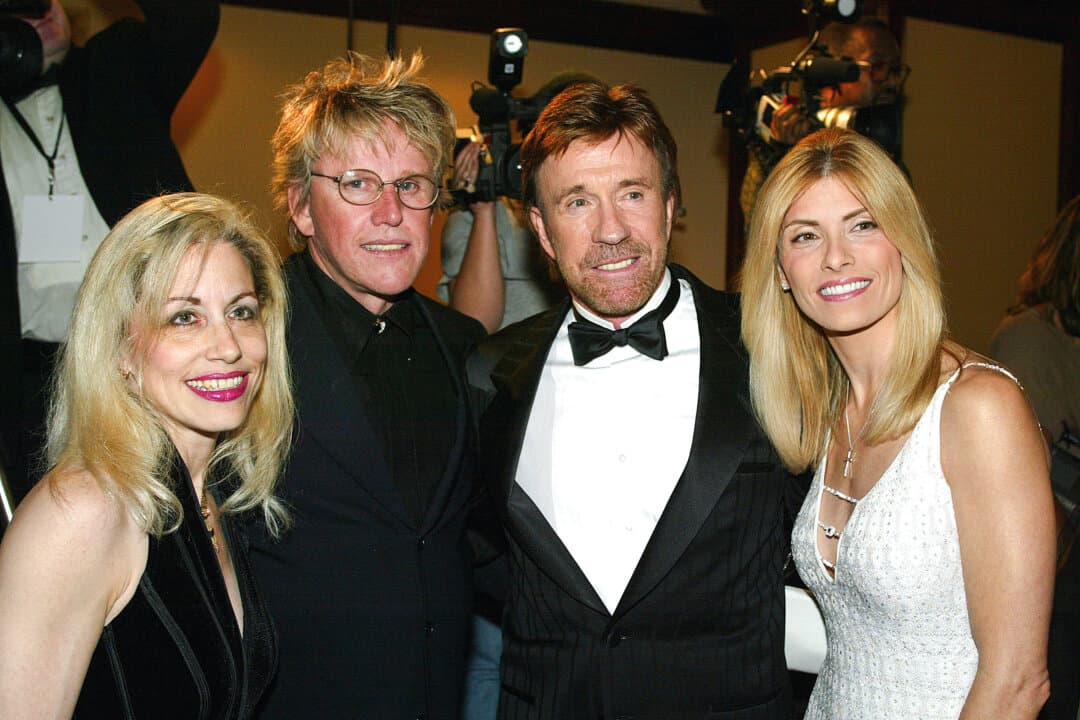 Vicki Roberts, Gary Busey, Chuck Norris, and wife, Gena, at “To Protect and To Serve,” benefiting the Los Angeles Police Protective League's Eagle and Badge Foundation and the Tichi Wilkerson Kassel Parkinson's Foundation at the Century Plaza Hotel in Los Angeles, on Nov. 8, 2002. (Kevin Winter/ImageDirect)