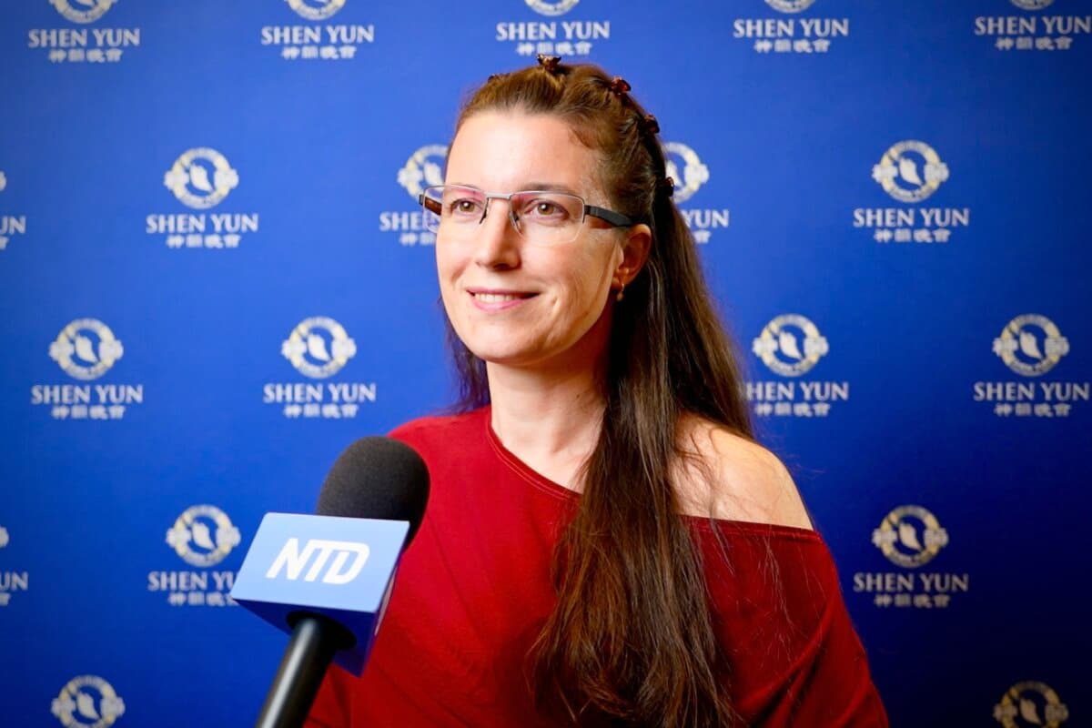 Teacher and dancer Hana Kochová Breburdová attends Shen Yun Performing Arts at the Prague Congress Center in the Czech Republic on April 17, 2026. (NTD)