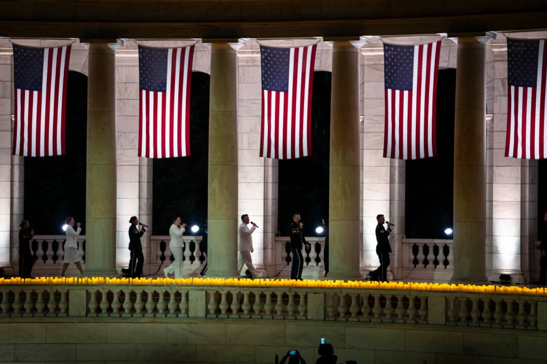 The Freedom 250 National Memorial Day Observance: An Evening of Stories and Service event at the Arlington National Cemetery's Memorial Amphitheater in Arlington, Va., on May 25, 2026. (Madalina Kilroy/The Epoch Times)