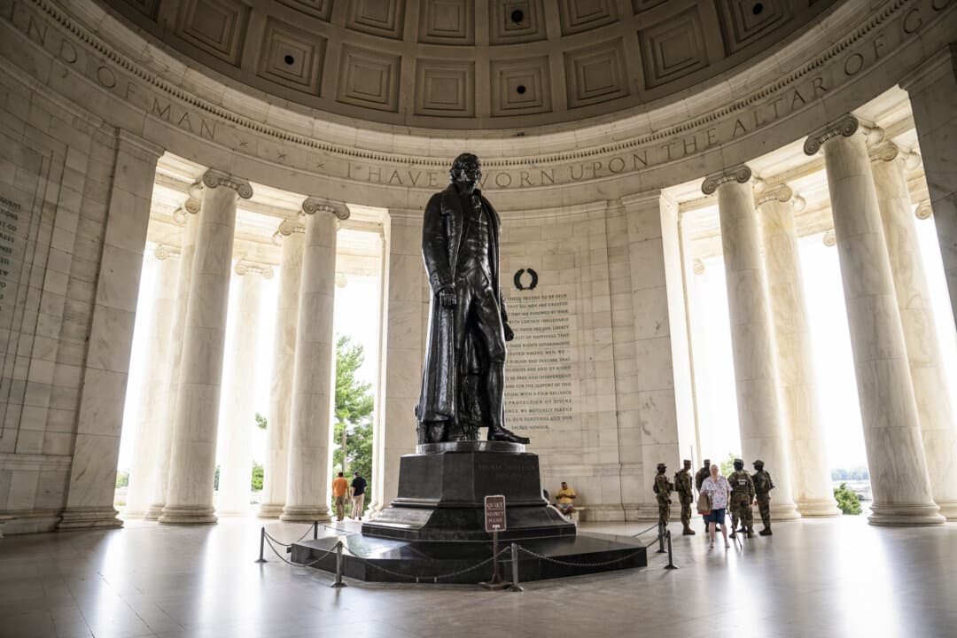 (Top Left) An Abraham Lincoln sculpture overlooks the National Mall from the Lincoln Memorial in Washington on June 19, 2026. The massive 19-foot statue is cleaned gently to preserve its white Georgia marble surface. (Top Right) An equestrian statue of Caesar Rodney in Freedom Plaza in Washington, in a file photo. The statue of the Founding Father was moved to the plaza as part of the capital's beautification effort, together with the statues of 12 Revolutionary War soldiers. (Bottom Left) The Thomas Jefferson Memorial statue in Washington on June 17, 2026. The 19-foot bronze statue stands beneath a rotunda inspired by the Roman pantheon, honoring Jefferson's admiration of classical architecture. (Bottom Right) A bronze statue of President George Washington stands at the edge of the Rose Garden at the White House on Oct. 12, 2025. The statue was moved from the Washington Monument to the White House grounds in October 2025. (Travis Gillmore/The Epoch Times, Joe Milmoe/Department of the Interior, Madalina Kilroy/The Epoch Times, AP Photo/Mark Schiefelbein)